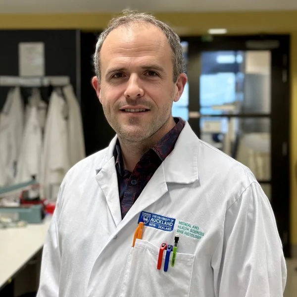 MSU_Home_GSAM_Research_Advisors_Img_Victor-q39lz2ysk05z1doboxxi2iq05eqhc74mhu0rgpm25s